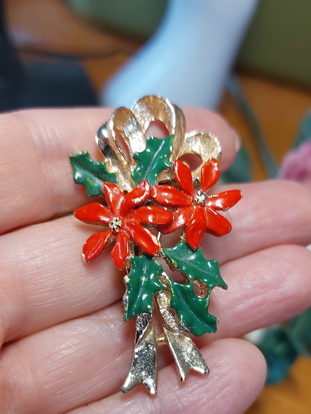 💚5/$25💚 Vintage Gerry's Signed Pointsettia Brooch Christmas Enamel